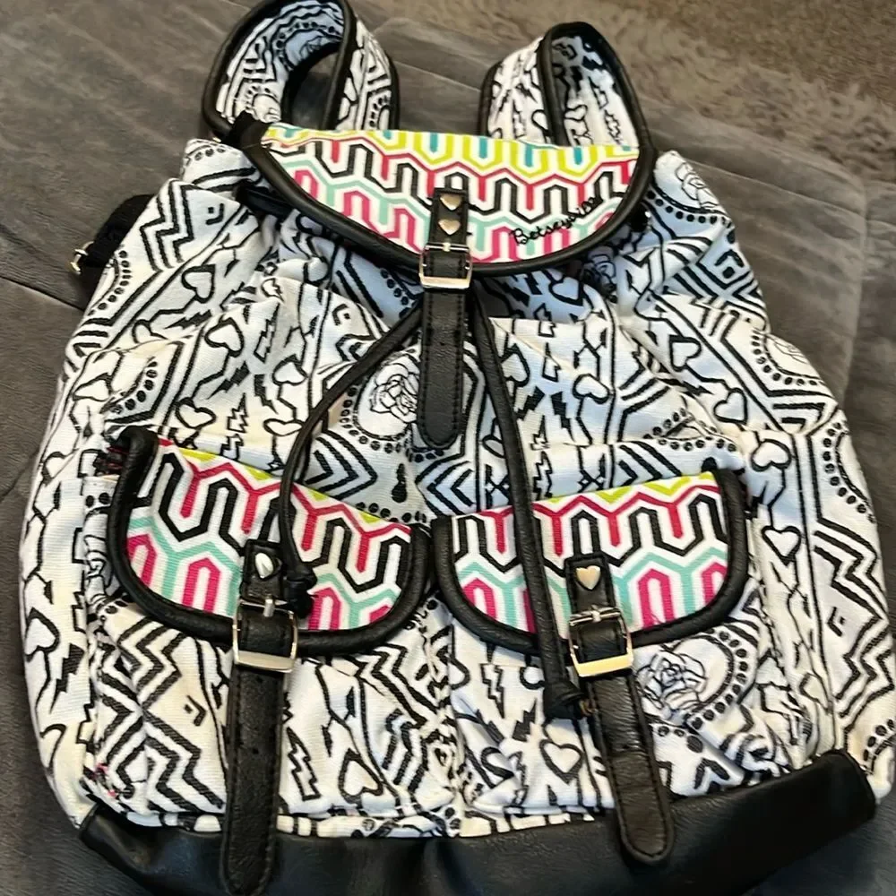 Betsyville Backpack black and white Aztec design